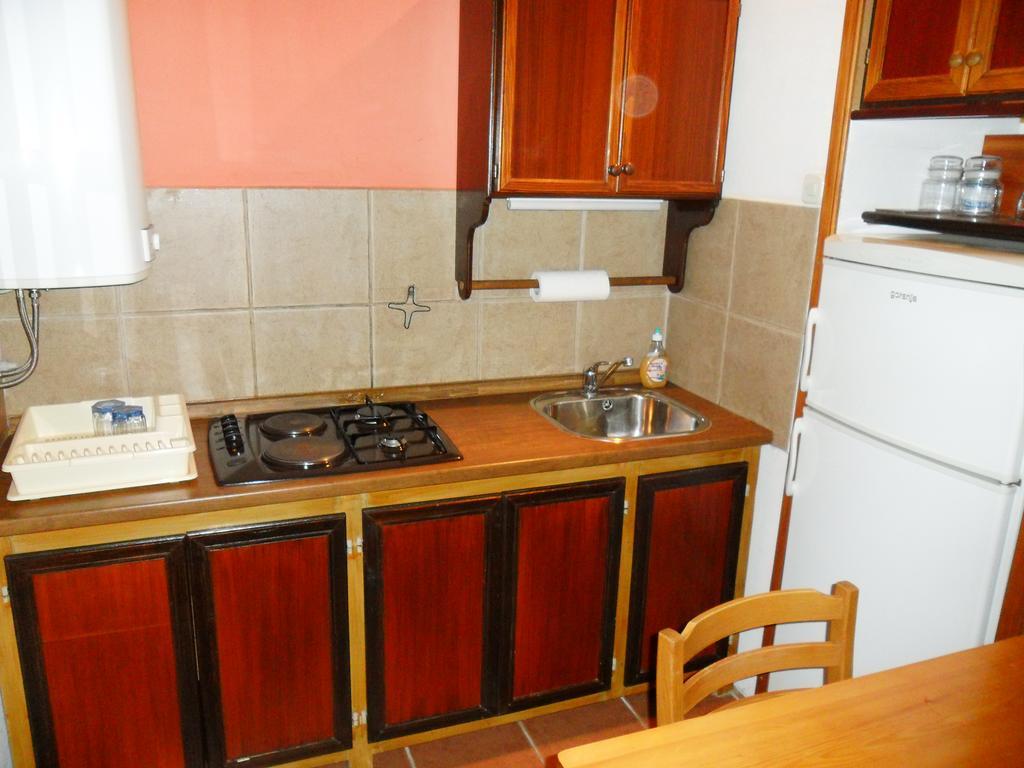 Apartments Picasso Komiža Cameră foto