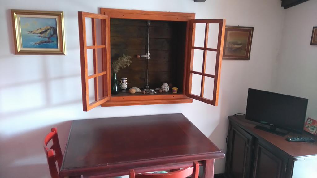 Apartments Picasso Komiža Cameră foto