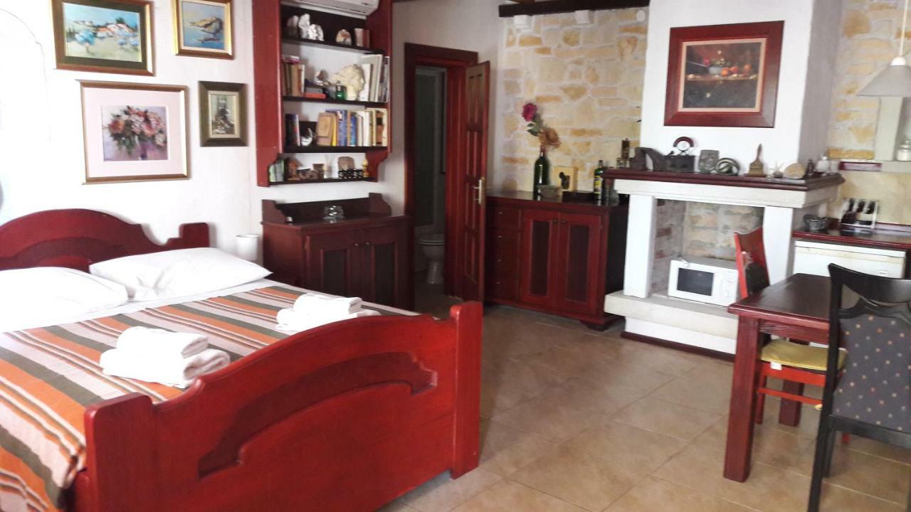 Apartments Picasso Komiža Exterior foto